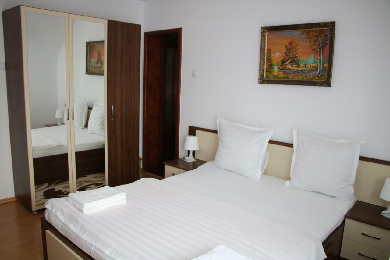 Casa Leny Hotel Tohanu Nou Ngoại thất bức ảnh