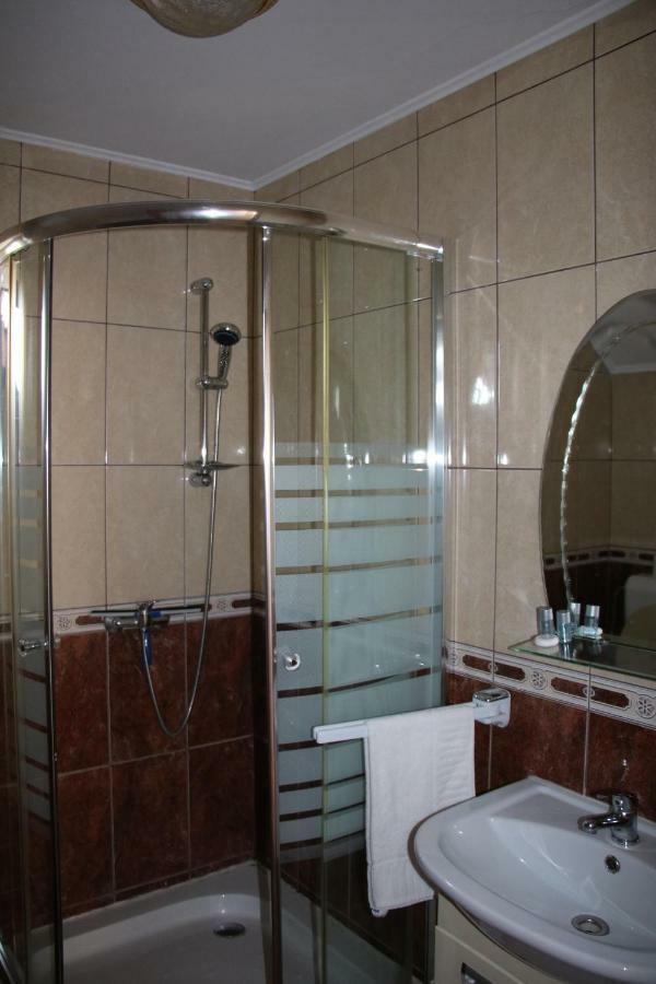 Casa Leny Hotel Tohanu Nou Ngoại thất bức ảnh